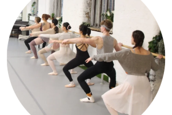 BCONTOURS classfit profile pics_Barre Workout